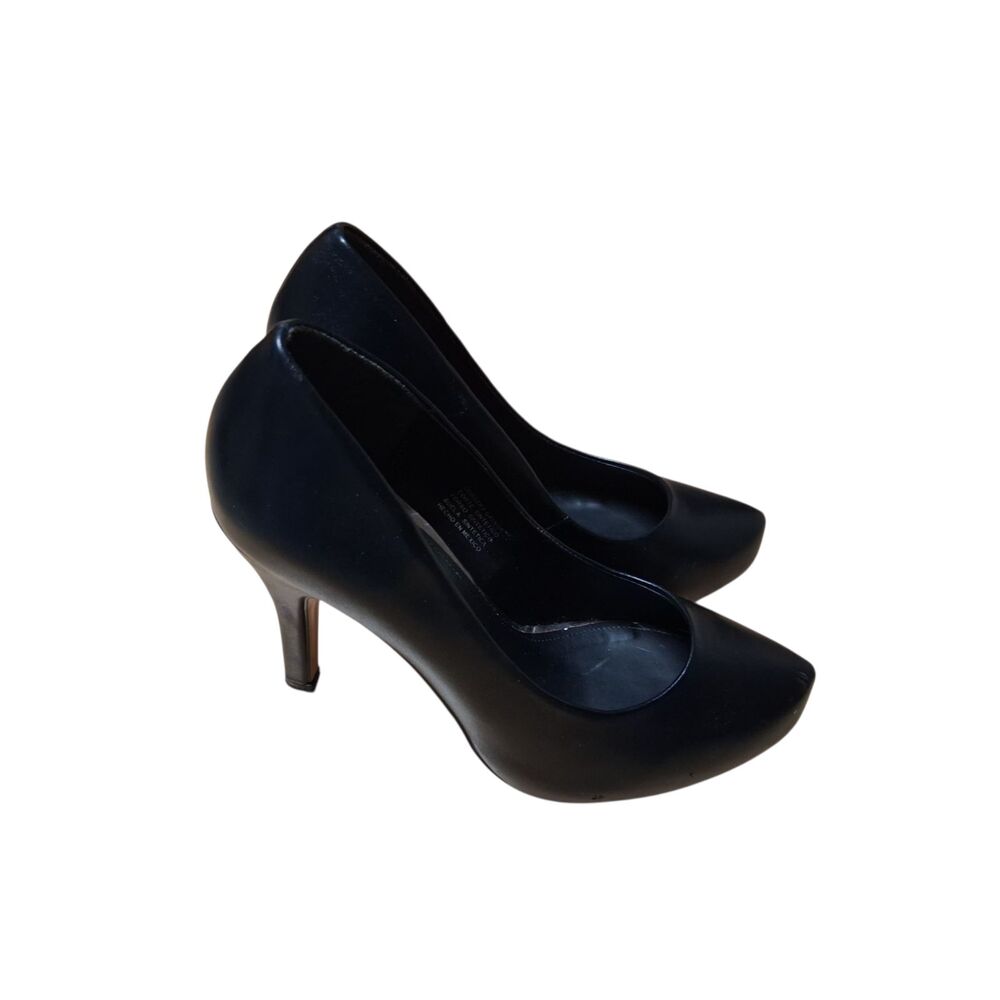 Dorothy Gaynor Black Pointed Toe Pump Heels (Mexico 25 / US 8)